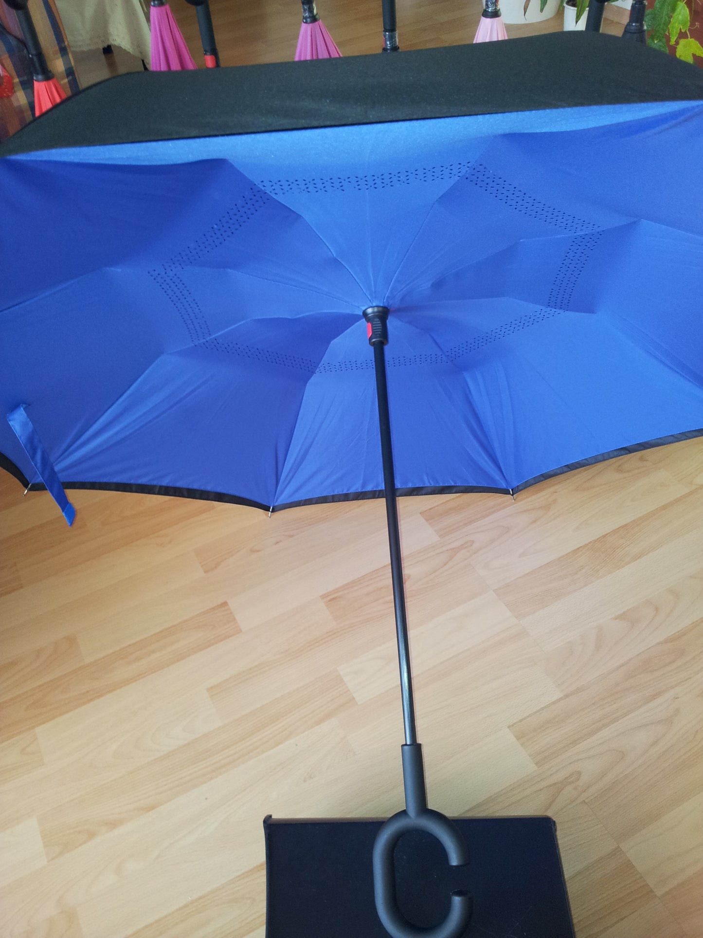 Freihand-Doppellagen-Regenschirm mit C-Griff  STURMSICHER verschiedene Farben